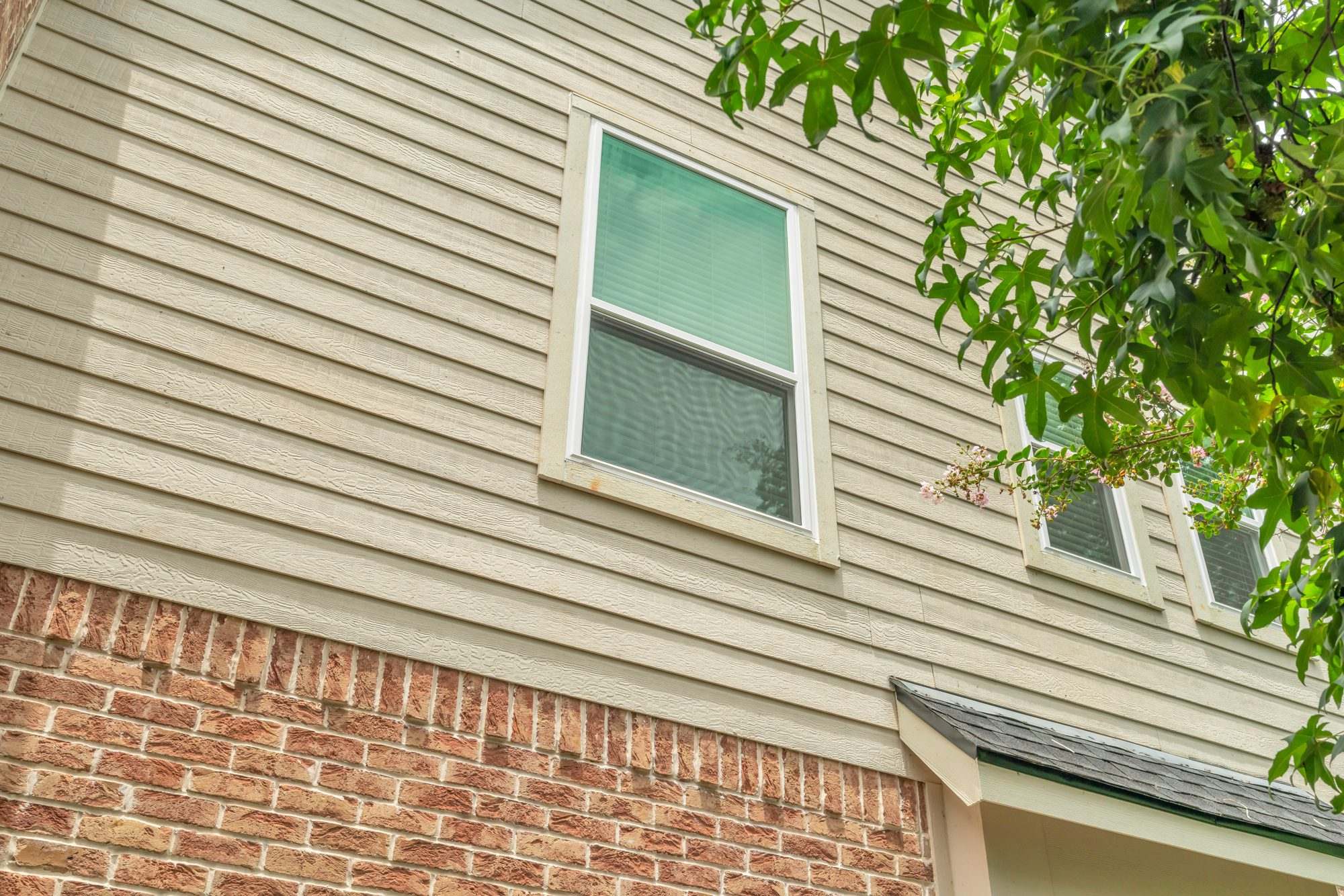 New lap siding detail on a Houston home